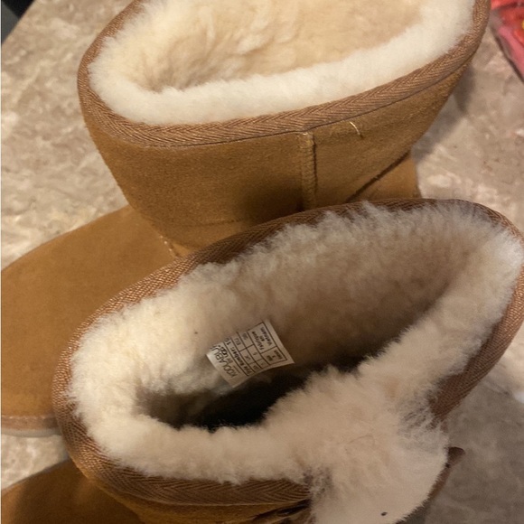 Kookaburra by Ugg - Picture 4 of 8